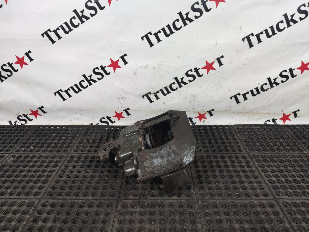 Суппорт передний левый