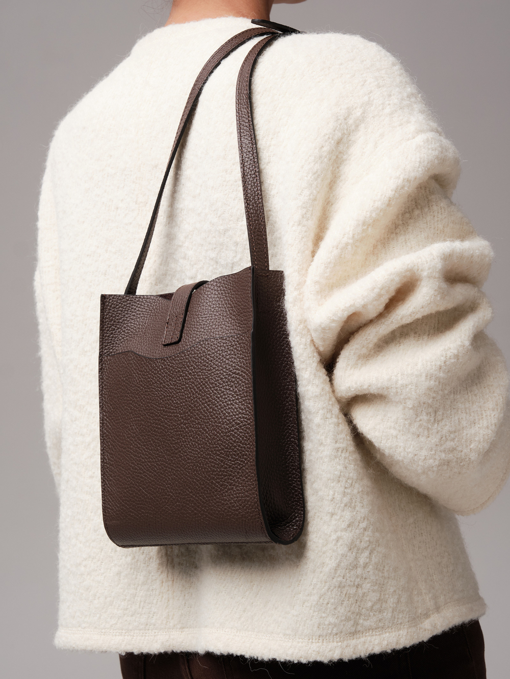 Женская кожаная сумка кросс-боди DBR 30919 коричневый торф