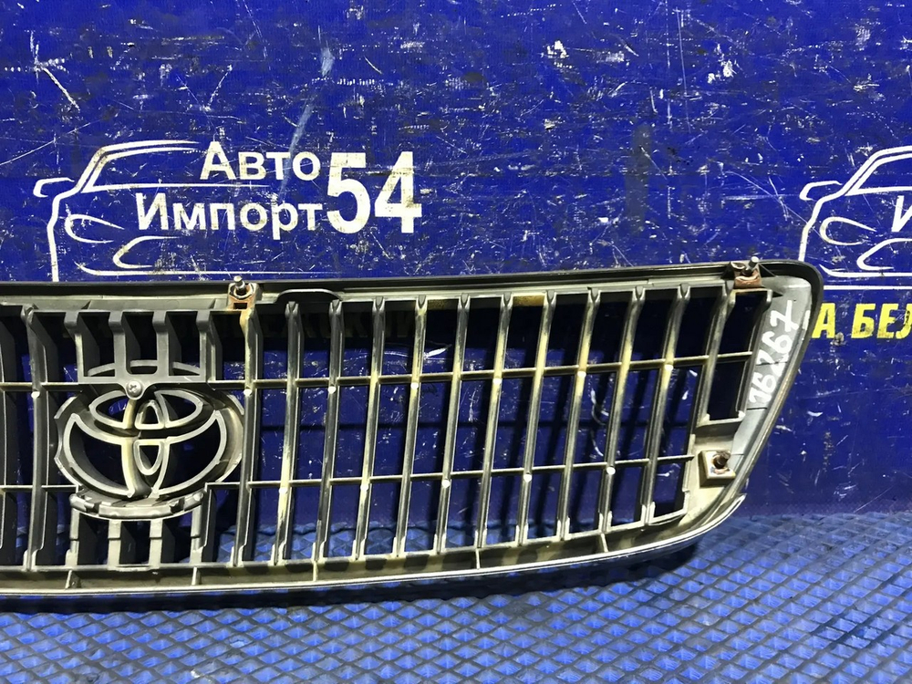 Решетка радиатора TOYOTA ARISTO 2000-2004