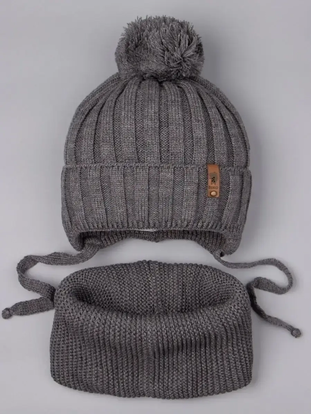 Шапка для мальчика со снудом осенняя