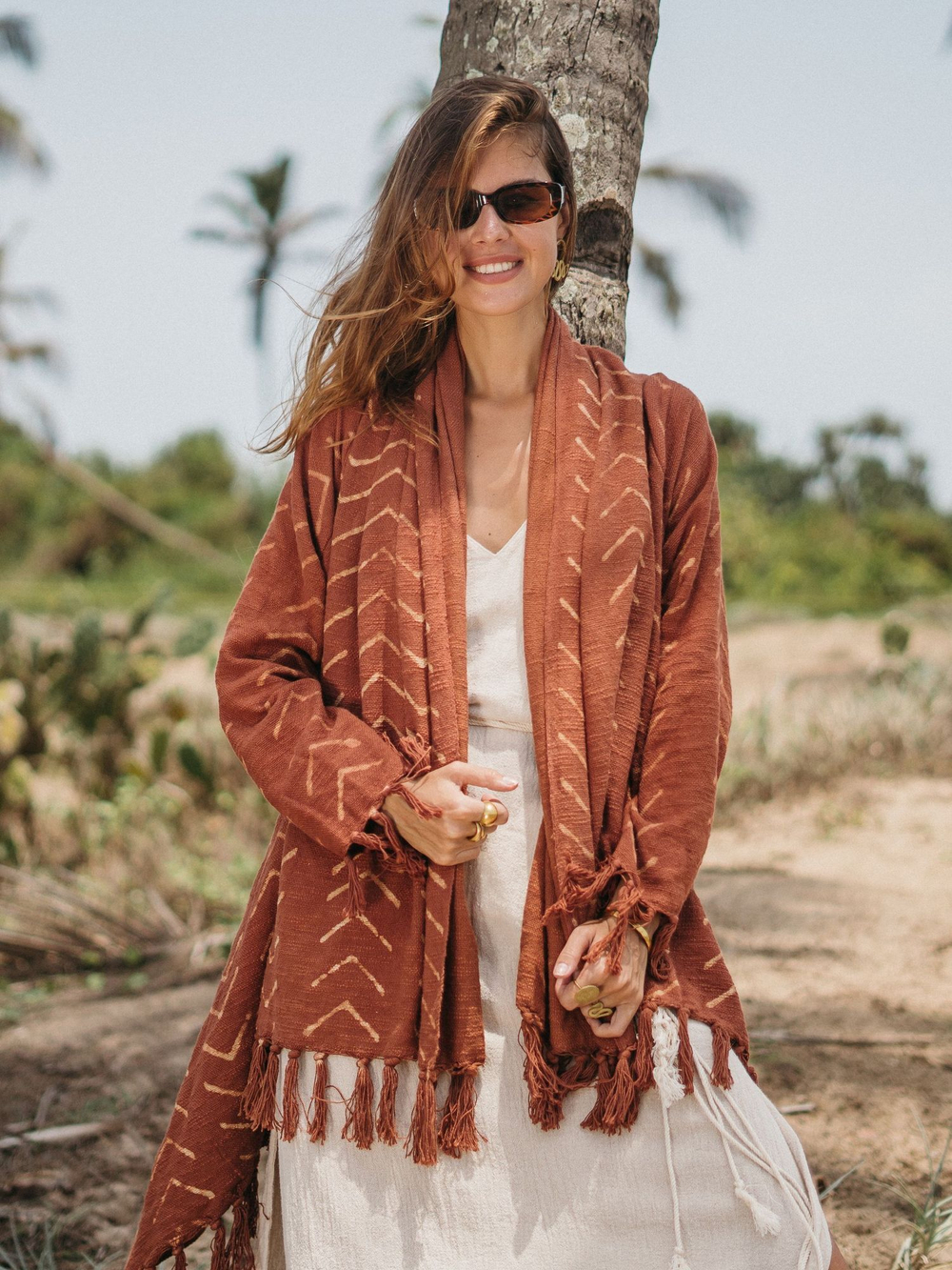 Накидка Chintamani с рукавами (терракотовый)