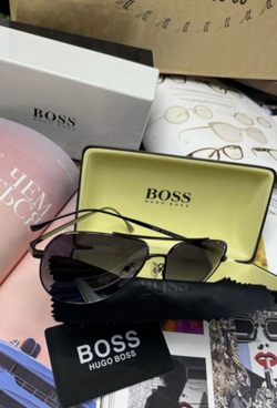 Солнцезащитные очки Hugo Boss Aviator