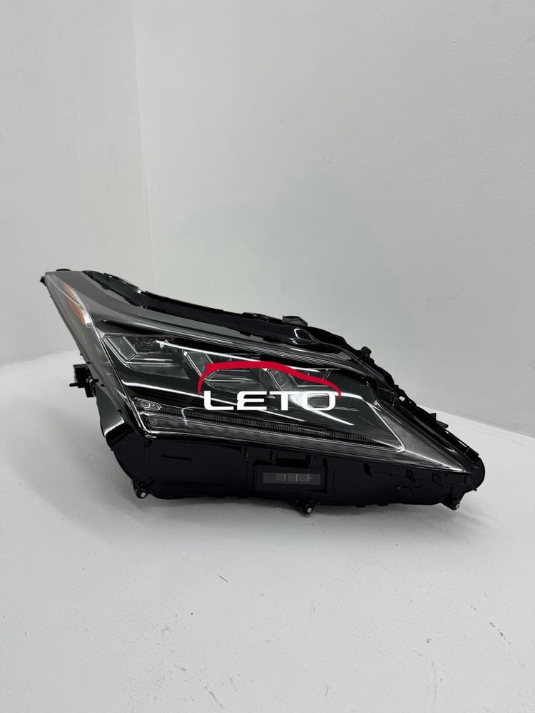 Фара правая 81145-48D70 8114548D70