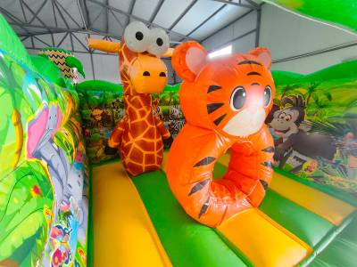 Коммерческий надувной батут «Чудо-сафари 2» 3,5*3,5*2,6 м