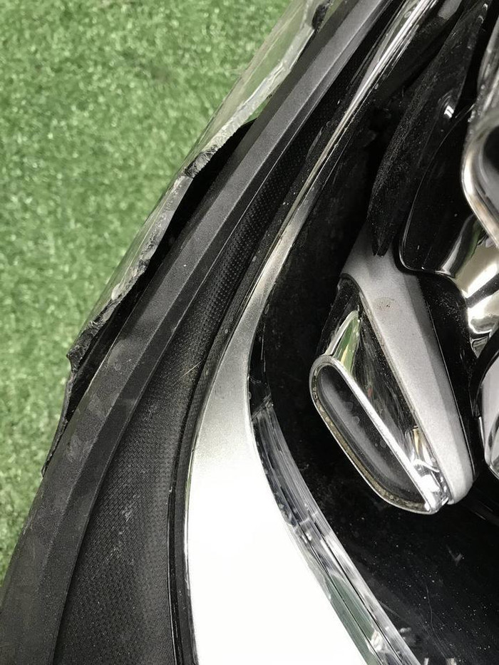 Битая Фара правая Porsche Cayenne 3 (17-23) LED