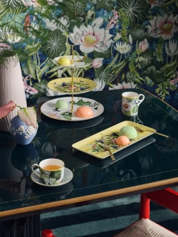 Wedgwood Трехъярусный поднос для демонстрации Wonderlust Waterlily