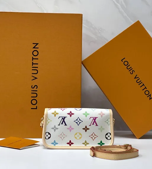Сумка Louis Vuitton nano Diane