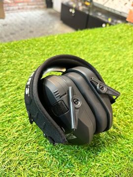 Наушники активные Walker`s Razor Slim Electronic Muffs, NRR 23dB,оголовье экокожа+ткань, поролон, чёрные