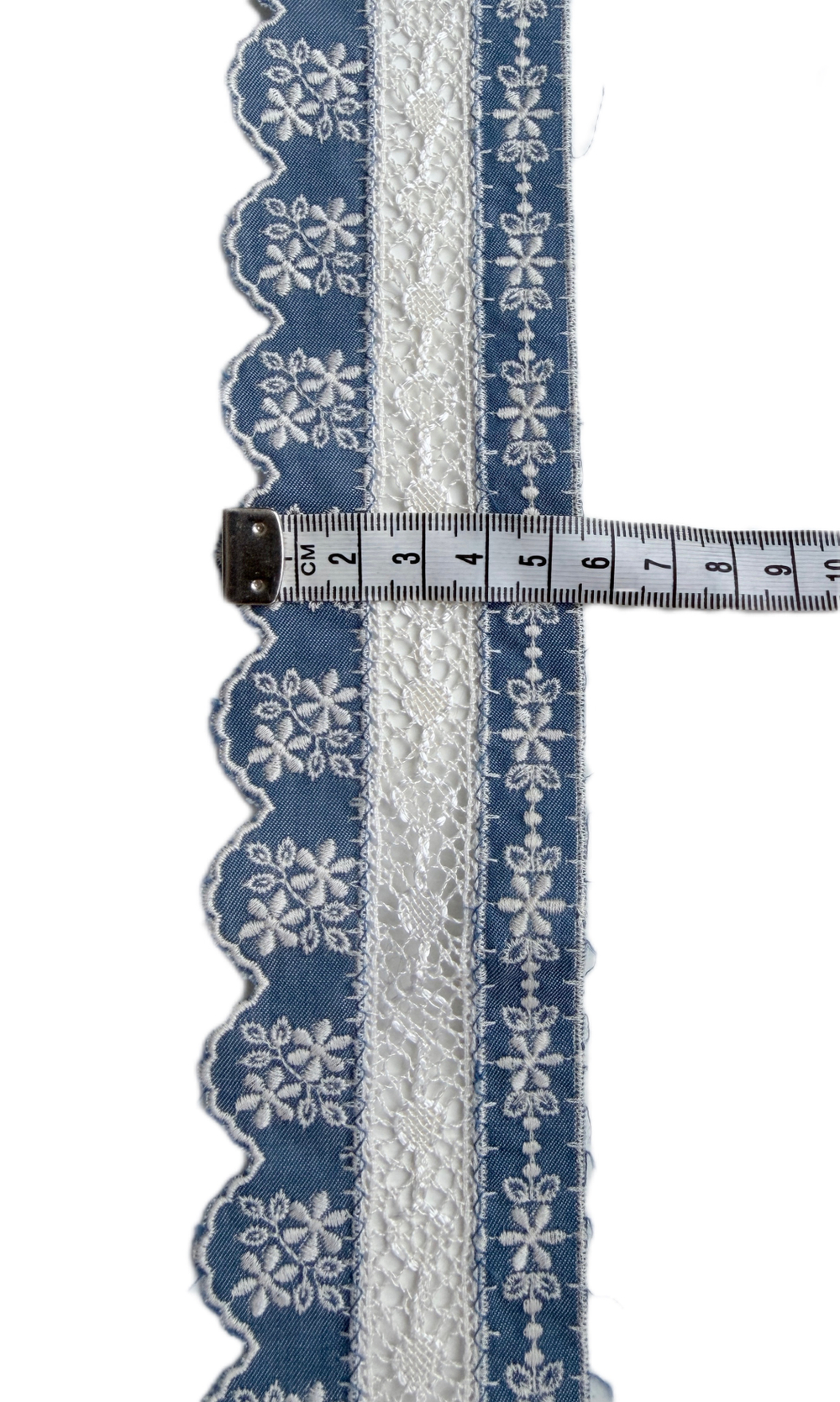 Кружево хлопковое с вышивкой и фистонным краенм ш-5,5. см. Испания