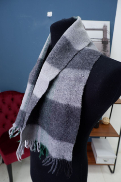 Шарф шерстяной темный