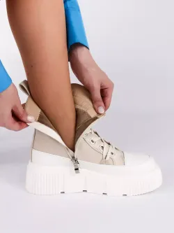 Ботинки женские  на платформе