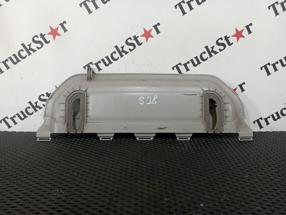 Накладка рамки люка 2020г.