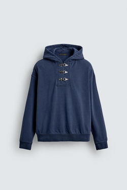 ZARA ХУДИ С КАПЮШОНОМ И НАВЕСНЫМИ ПЕТЛЯМИ, ЛИНЯЛЫЙ СИНИЙ