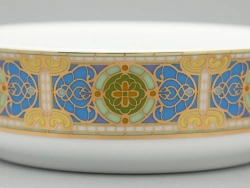 Туалетная коробочка в подарочной упаковке, форма Круглая, рисунок Нежный ирис, арт 81.33189.00.1