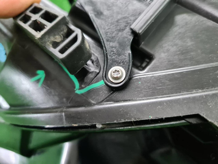 Фара левая Range Rover Evoque 1 (2015-2018) ксенон