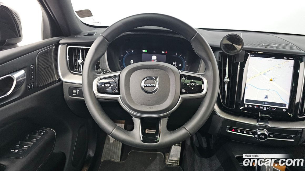 Volvo XC60 2 Generation B6 R-Design (02.2022)