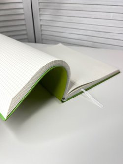 Блокнот А4 200л. (400страниц) в клетку без рамки Светло зеленый (К44-912КБР)