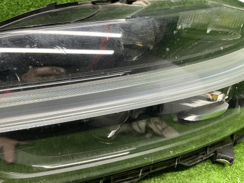 Фара левая Volvo XC60 2 (2021-2025) LED