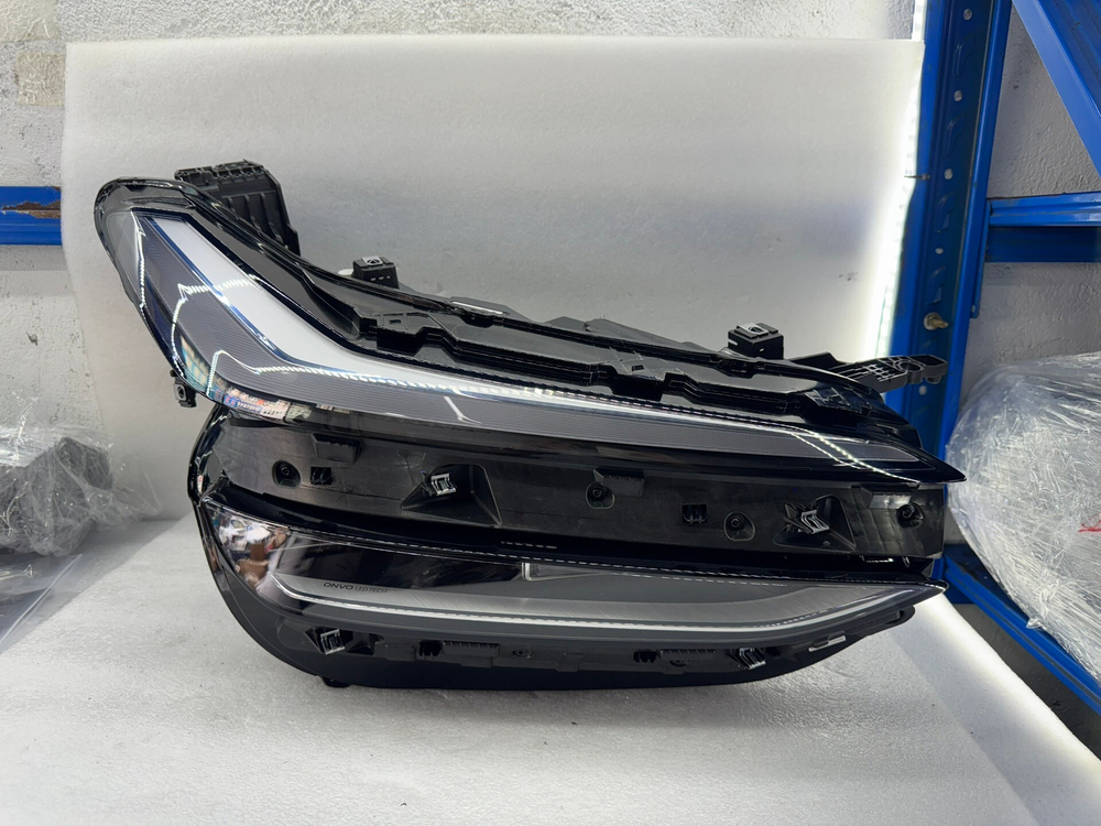 Блок фары (передний) для Leapmotor L60, LED, оригинал,
