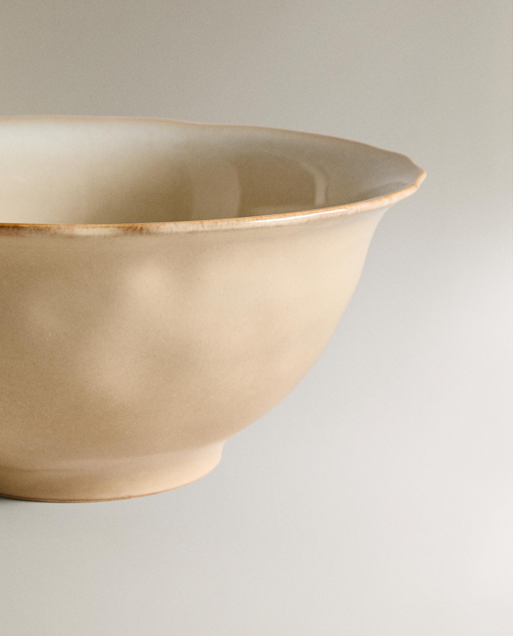 Zara Home блюдо сервировочное из каменной керамики, цвет кремовый, 26.5 см