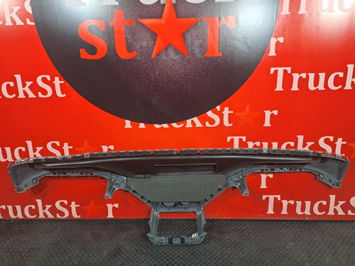 Панель салона передняя