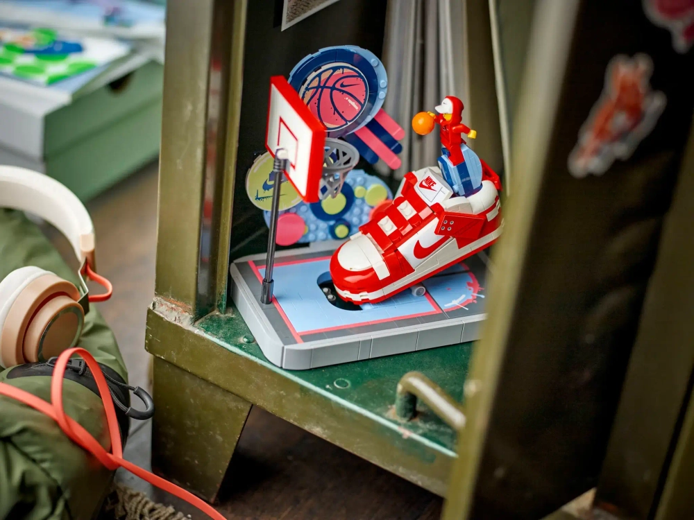 Конструктор LEGO 43021 Nike Данк Трикшот