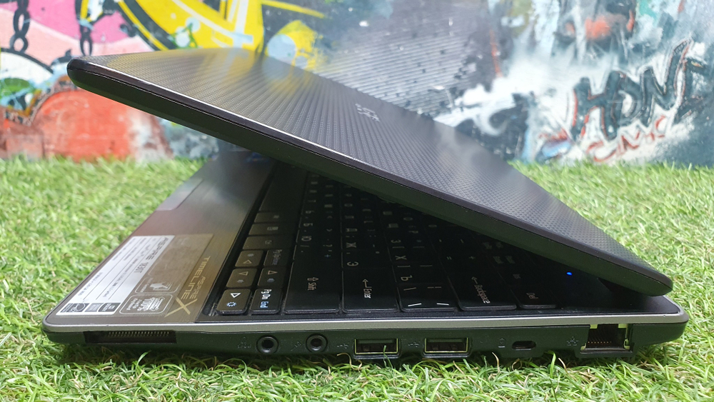 Ноутбук Acer i3/2Gb