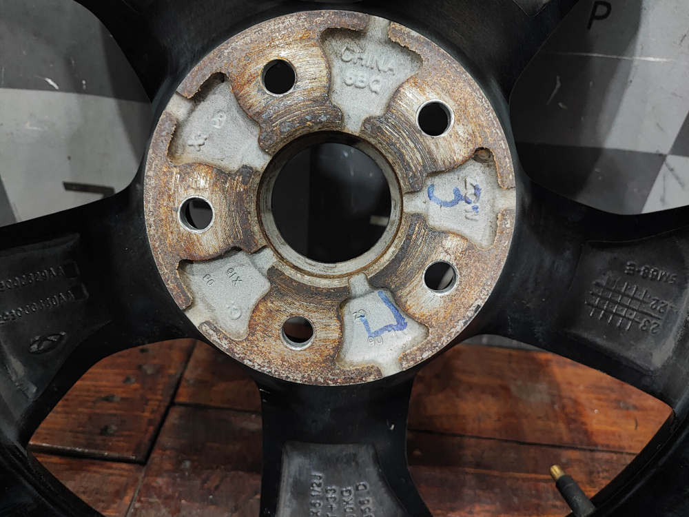 Диск колесный литой R17 Chery Tiggo 4 Pro 20-нв Б/У Оригинал 203000329AA