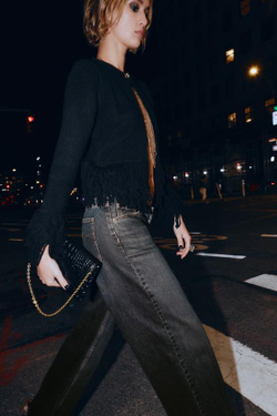 ZARA СУМКА С РЕЛЬЕФНЫМ УЗОРОМ И КЛАПАНОМ, ЧЕРНЫЙ