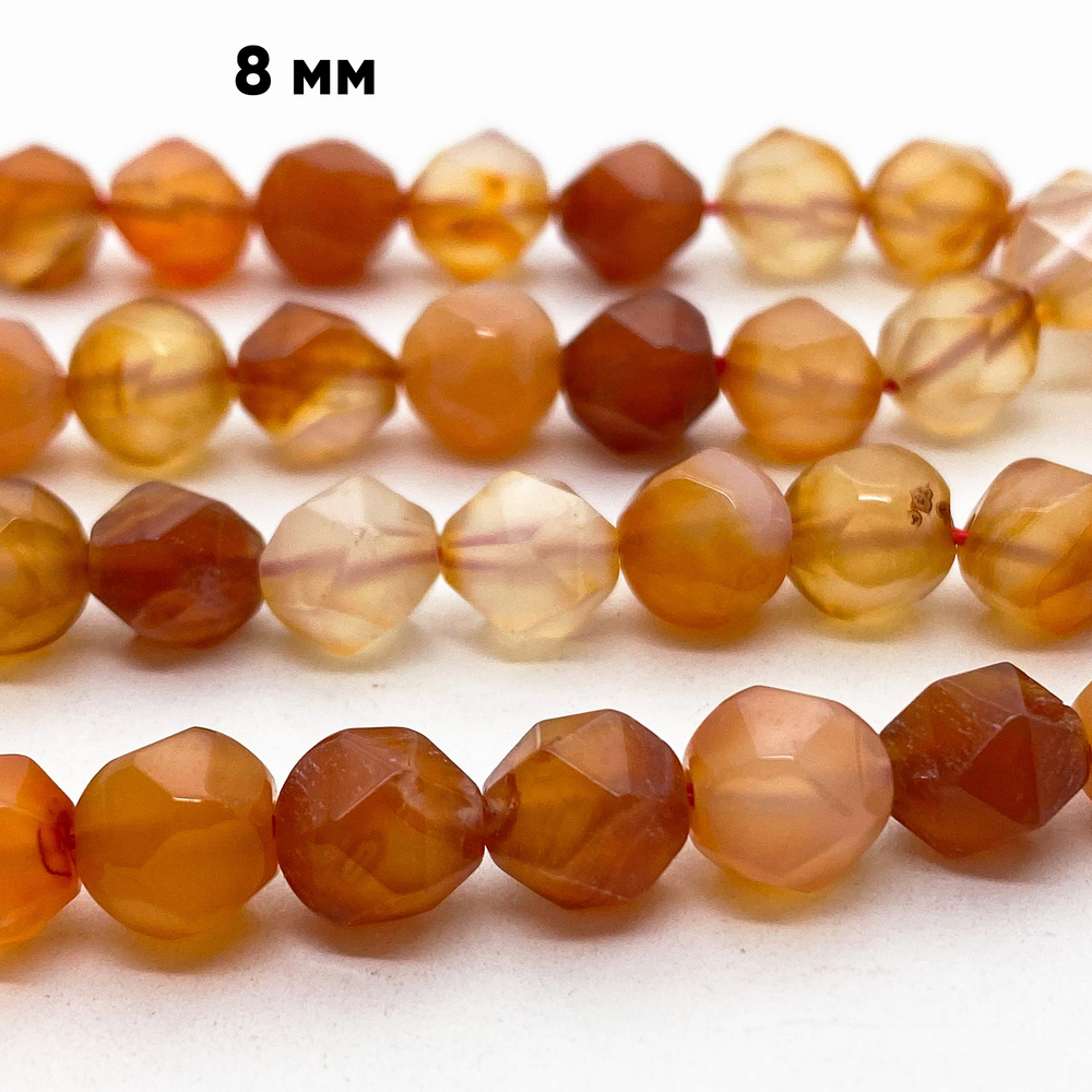 Бусины Сердолик крупной огранки, размер около 7,9-8,2 мм, цена за 21 шт (1/2 нити)