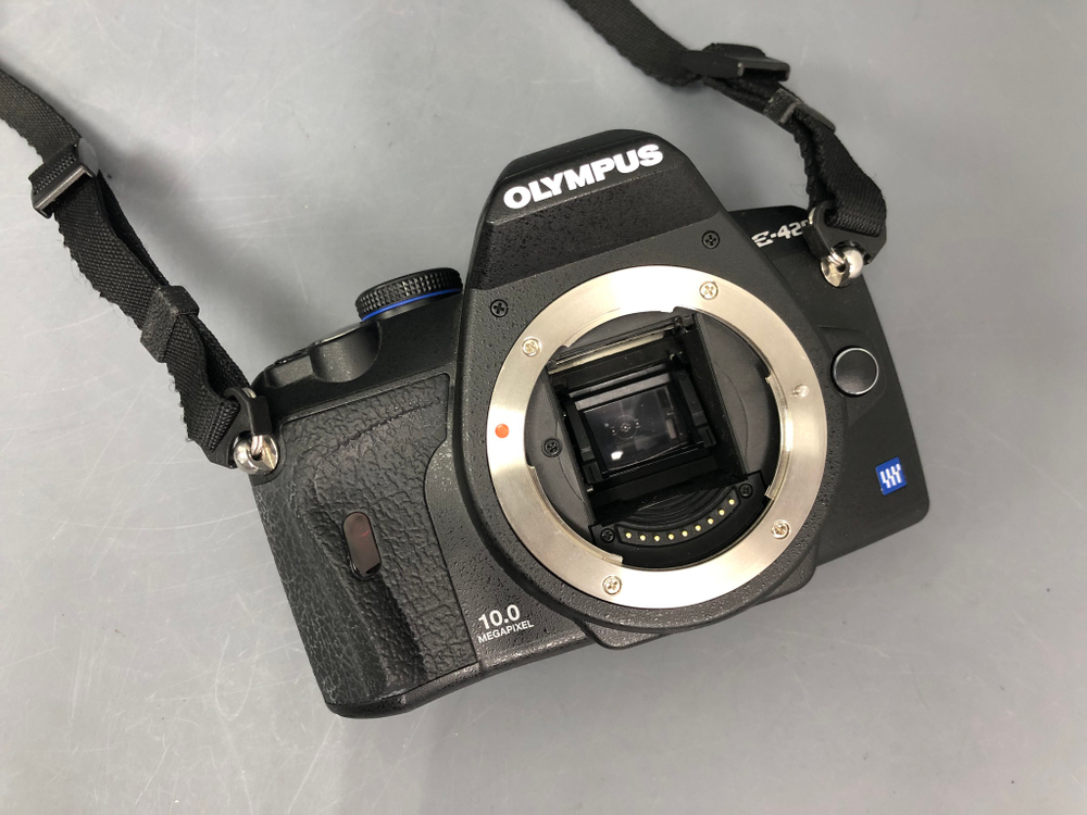 Olympus E-420 Body