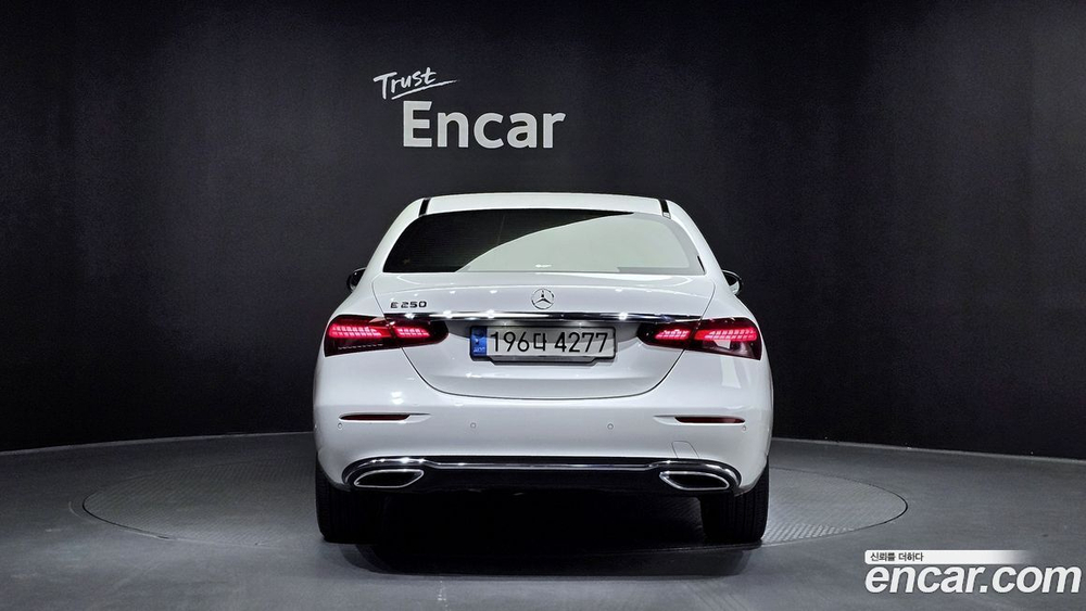 Mercedes-Benz E-Class W213 E250 Exclusive (03.2022)