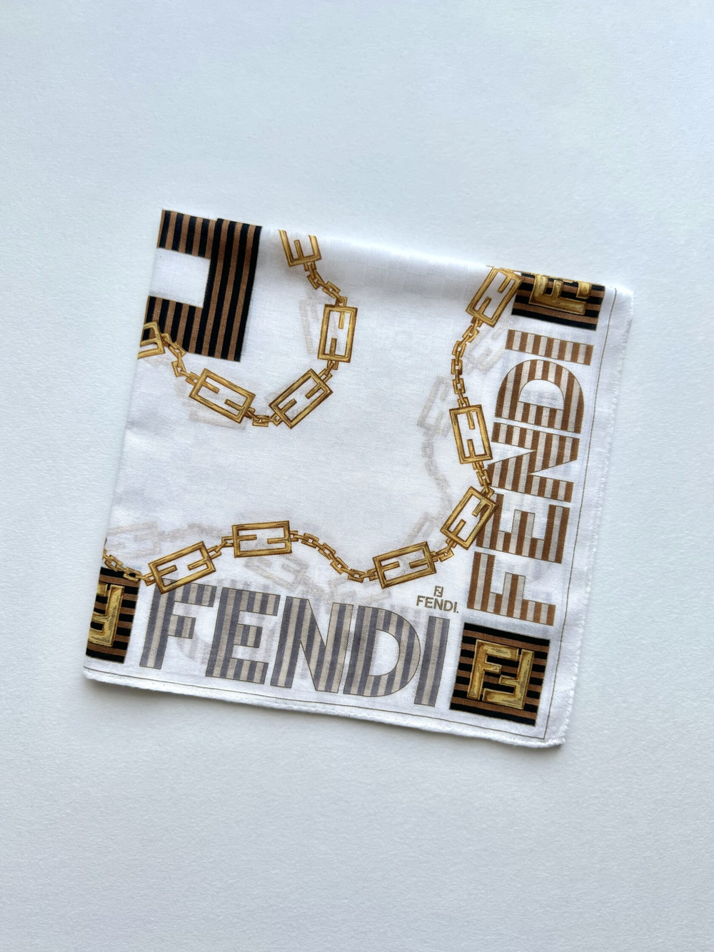 Платок белый Fendi