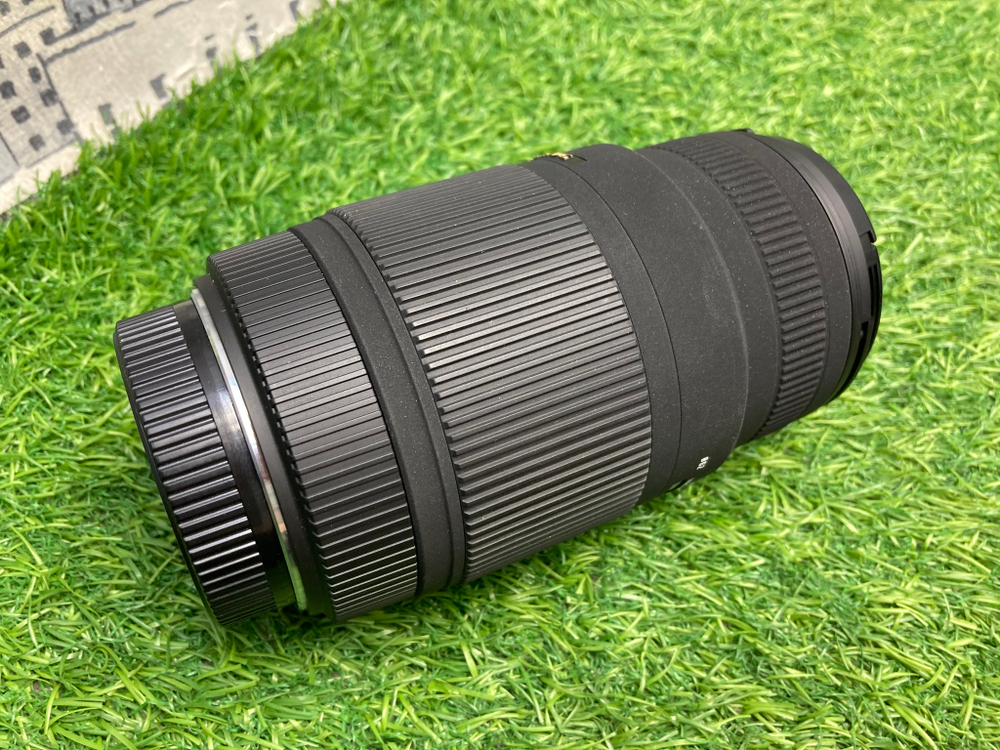 Sigma AF 70-300mm 4-5.6 DG