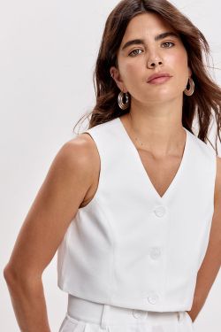 Укороченная жилетка свободного кроя белого цвета