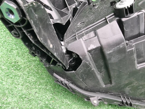 Битая Фара левая Toyota Camry xv70 (2017-н.в.) LED