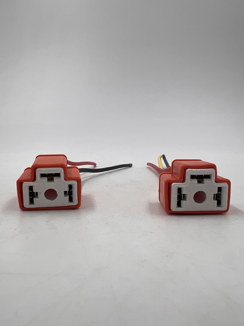 Разъем (колодка) лампы H4 керамика комплект 2 шт