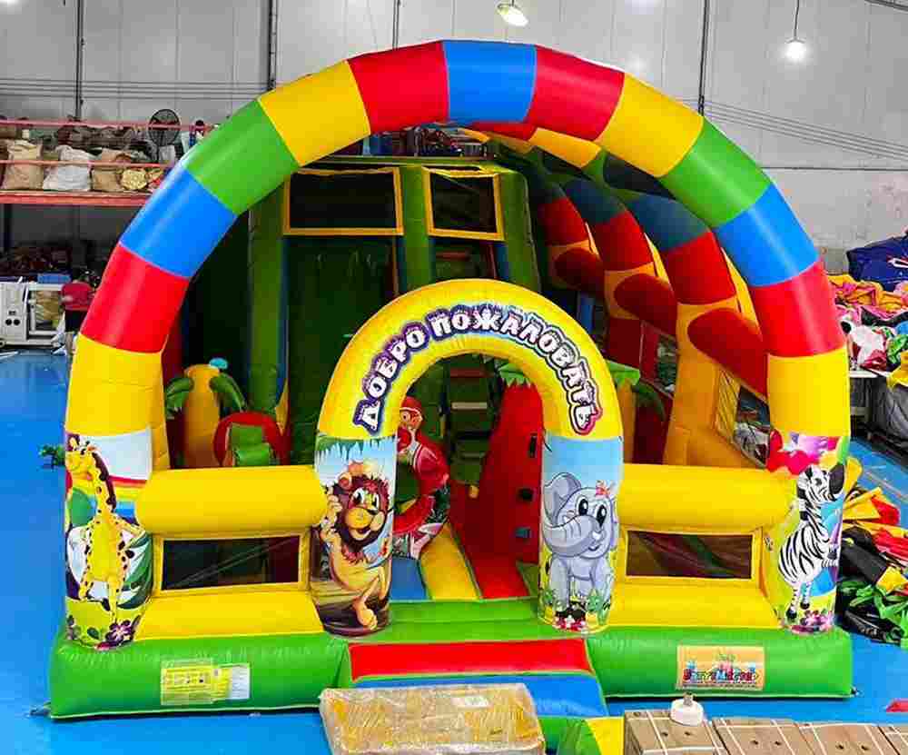 Коммерческий надувной батут «Страна Сафария» 8*6*5 м