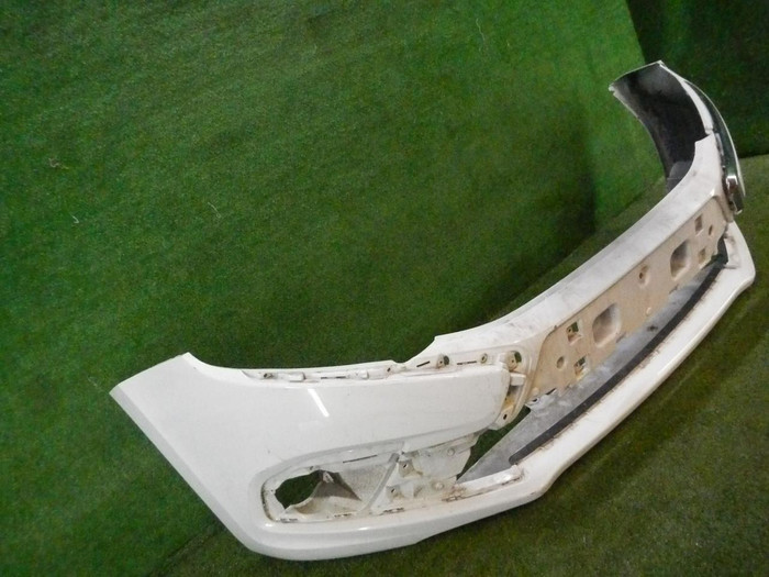 Бампер передний Lada Granta (2018-н.в.)