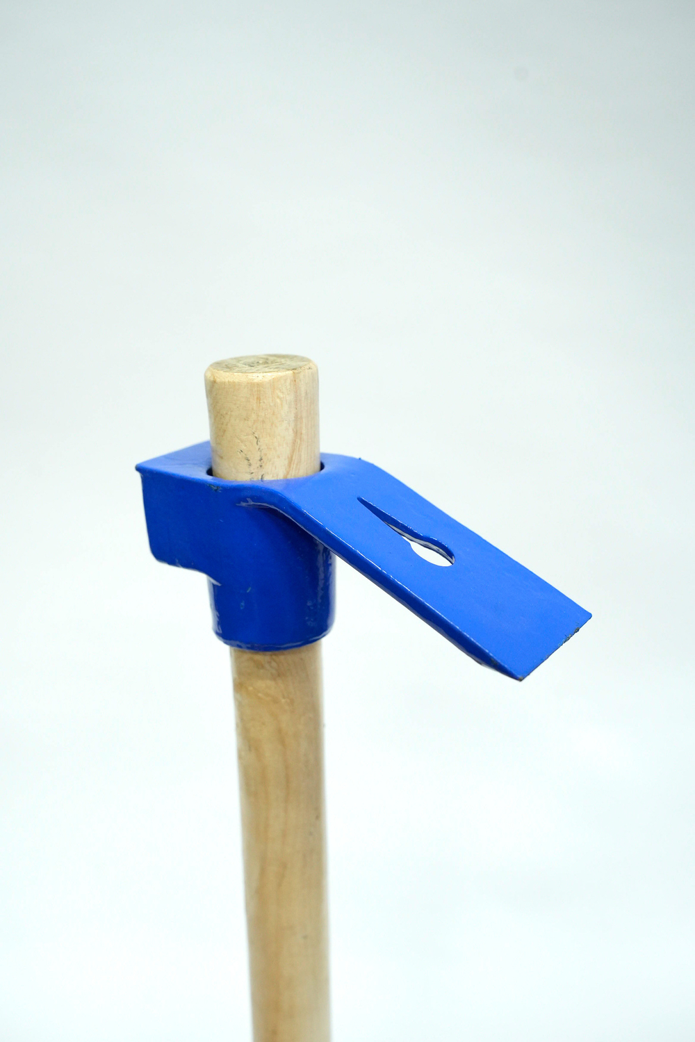 ТЕШЕ OSKAR С ДЕРЕВ/РУКОЯТКОЙ TESE01