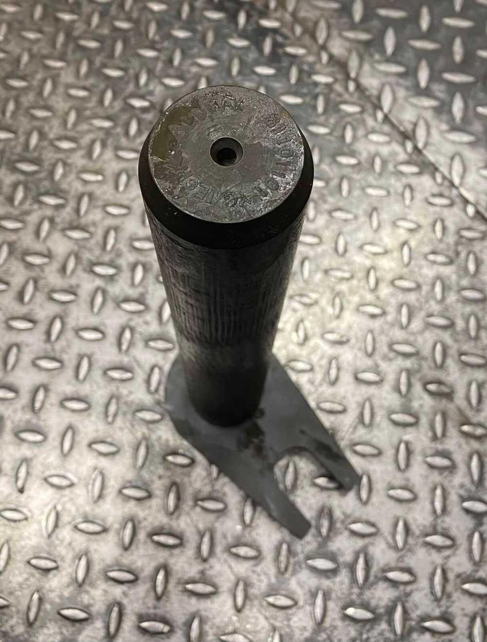 Палец 811/01101