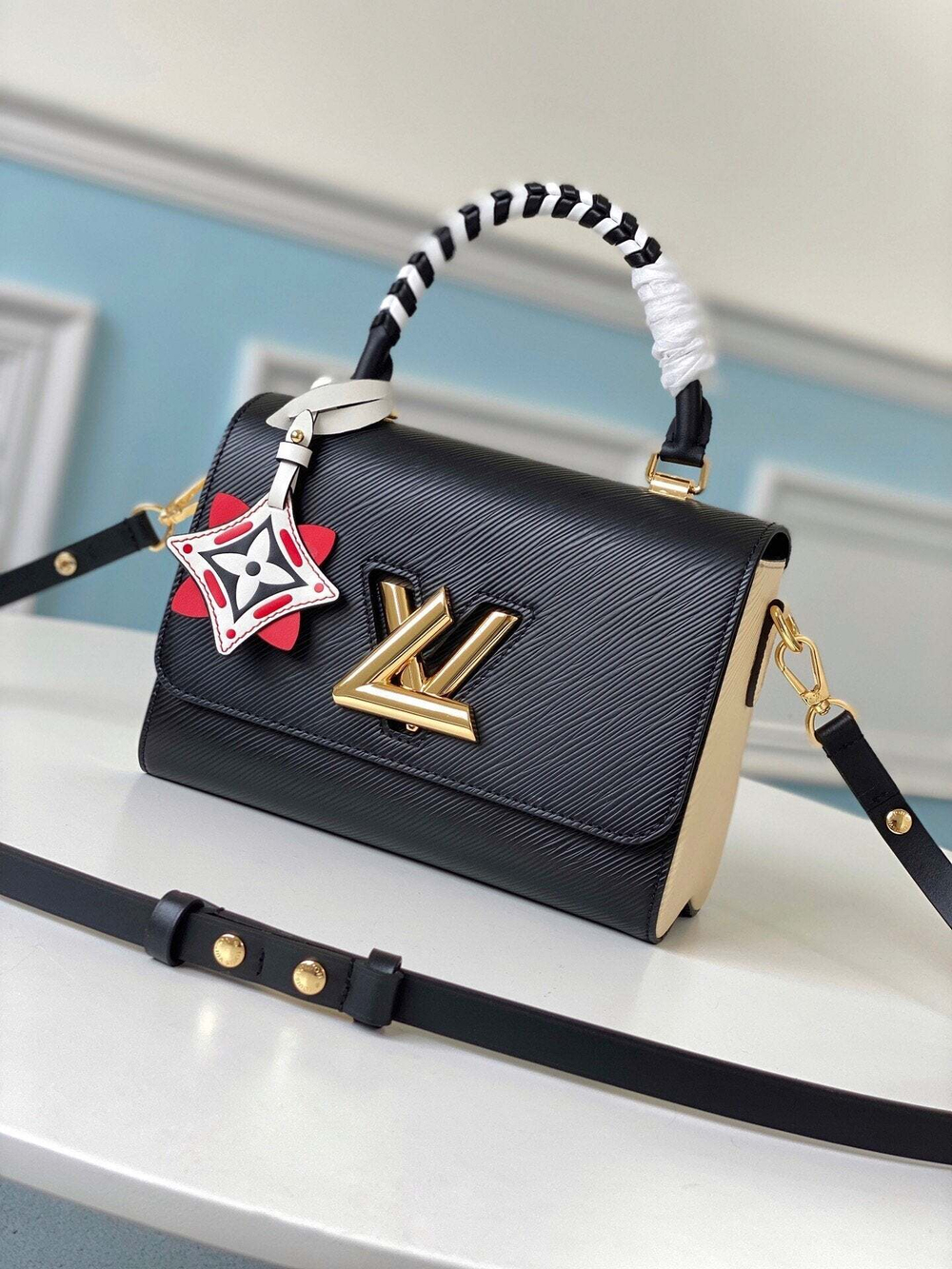 Louis Vuitton Twist MM