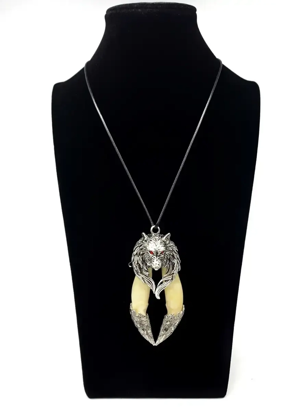 Защитный магический кулон амулет с настоящими Клыками Волка