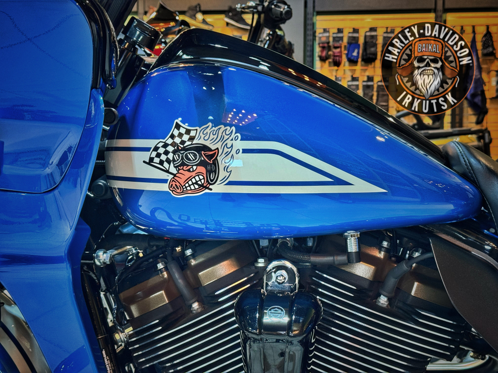 Лимитированный мотоцикл Harley-Davidson® Road Glide™ ST Fast Johnnie Enthusiast