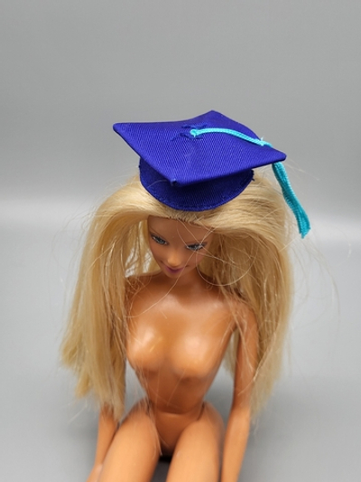 Аксессуар для куклы Барби винтаж - шляпа выпускника 0610