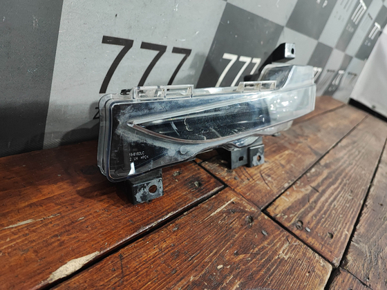 ПТФ передняя левая Tesla Model 3 17-нв Б/У Оригинал 162479700A