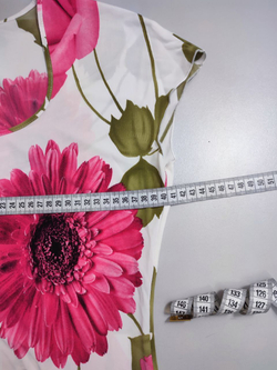 Платье с цветами 44-46 размер