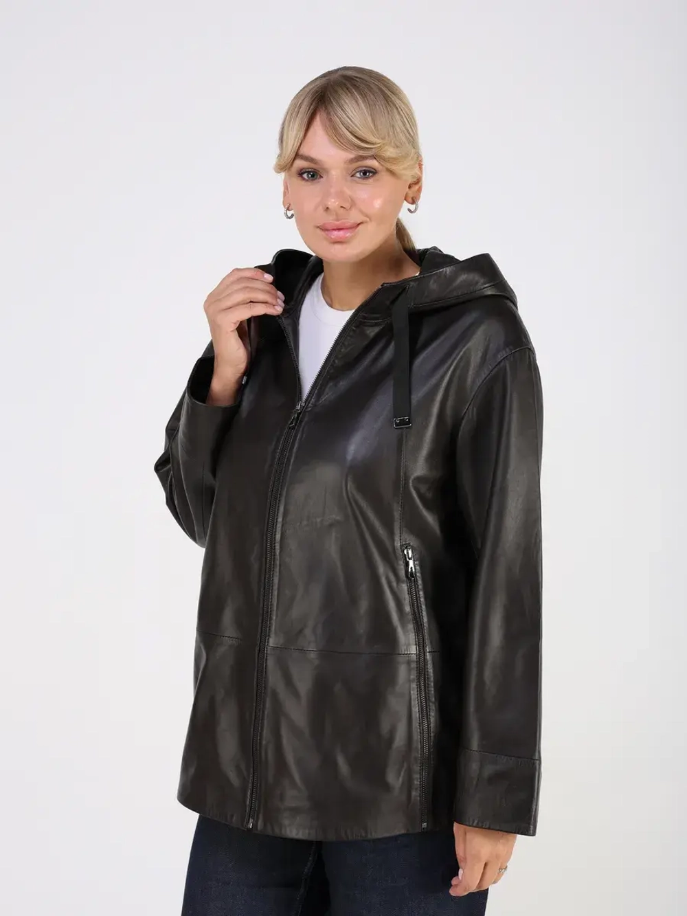 Кожаная куртка демисезонная с капюшоном