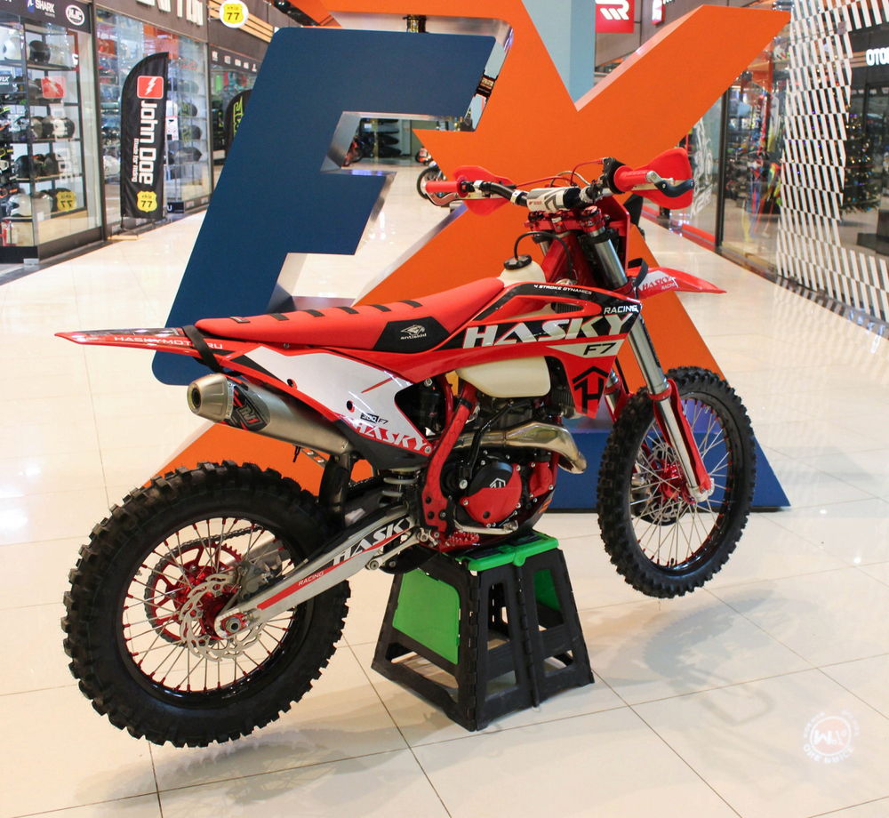 Мотоцикл Hasky F7 Racing 182MN 300cc 2023