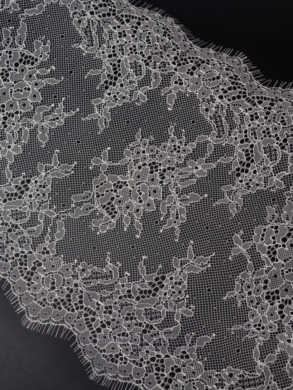 Кружево шантильи шампань неэластичное ширина 23 см длина 0.9 м